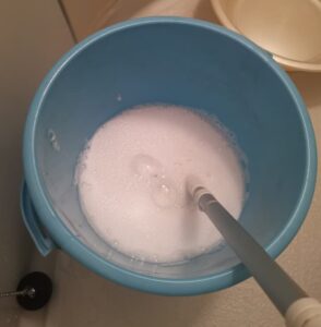 深めのバケツ